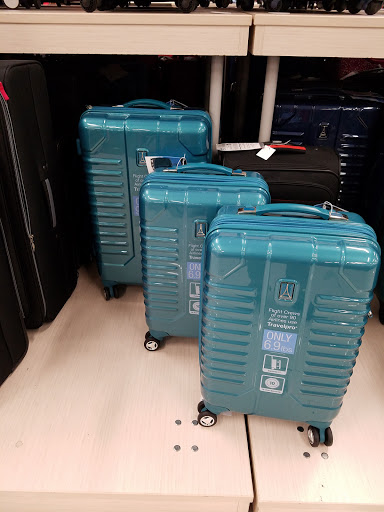 Clothing Store «Burlington Coat Factory», reviews and photos, 16590 N Fwy Service Rd, Conroe, TX 77384, USA