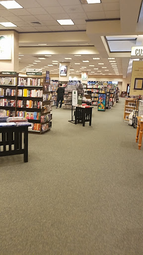 Book Store «Barnes & Noble Bookstores», reviews and photos, 2325 S Stemmons Fwy #401, Lewisville, TX 75067, USA