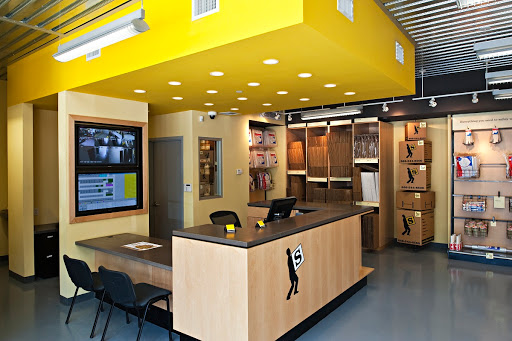 Self-Storage Facility «Safeguard Self Storage», reviews and photos, 1253 Jerome Ave, Bronx, NY 10452, USA