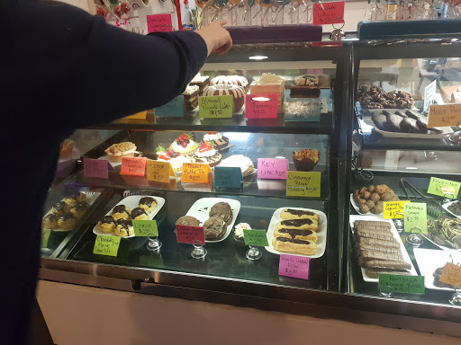 Pastry Shop «Luckhaus & Brubaker Sweets & Treats», reviews and photos, 1939 Maybank Hwy, Charleston, SC 29412, USA