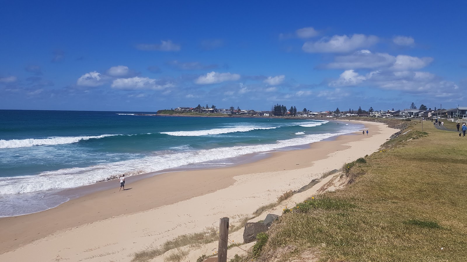 Warilla Beach 🏖️ Shellharbour City, Australia detailed features, map, photos