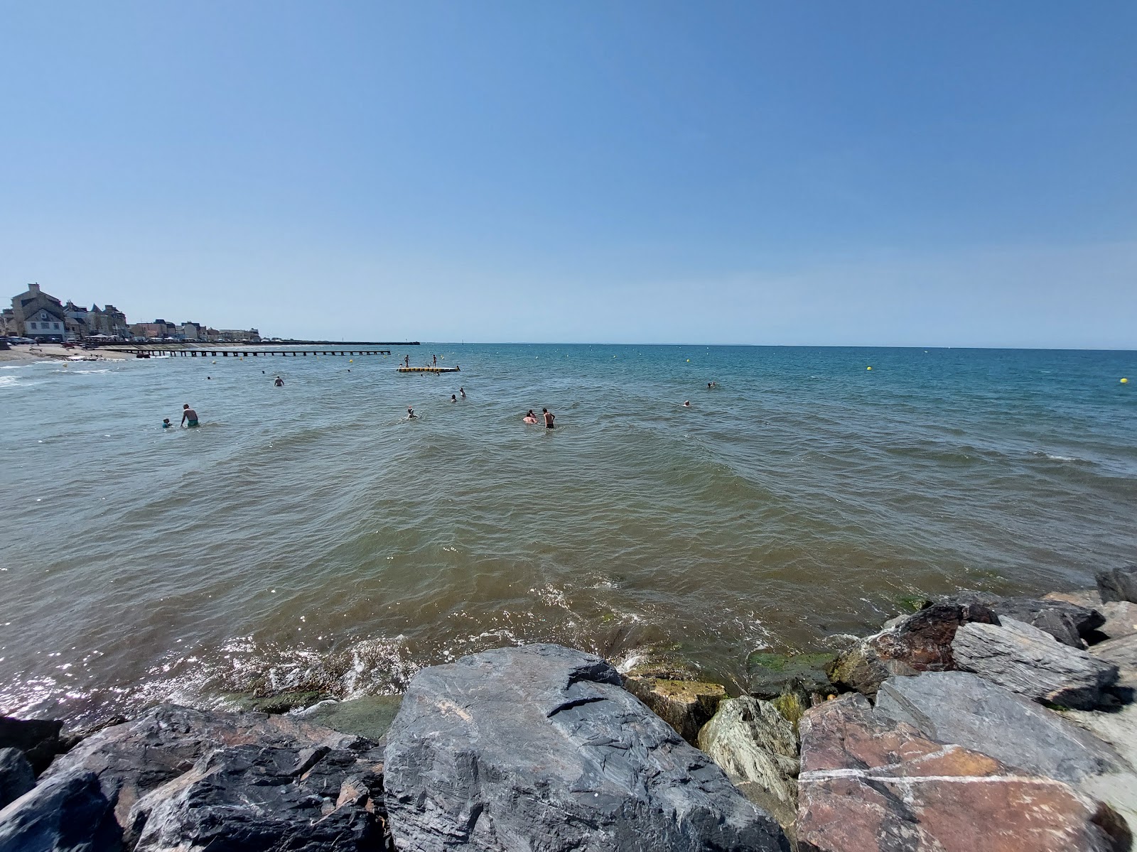 Photo de Grandcamp Beach - endroit populaire parmi les connaisseurs de la détente