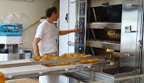 Atmosphère du Pizzas à emporter Boulangerie - Pizzeria Du Pont à Douelle - n°1