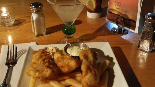 Bar & Grill «Bay 839 Pacific Island Grill», reviews and photos, 839 SW Bay Blvd, Newport, OR 97365, USA