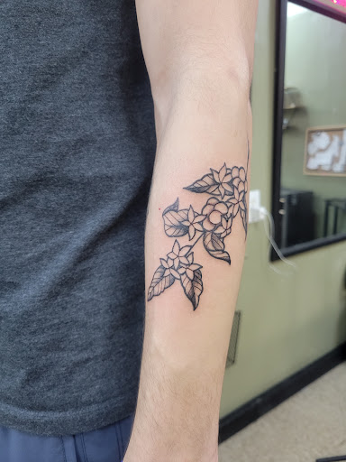 Tattoo Shop «Patriots Body Art-Tattooing», reviews and photos, 9931 Main Street, Fairfax, VA 22031, USA