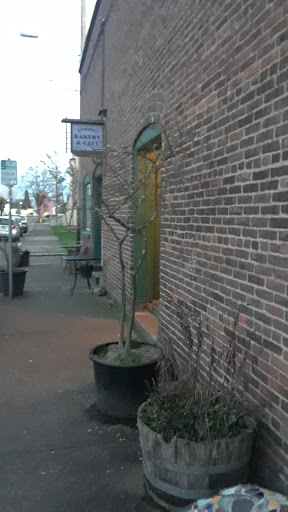 Restaurant «The Axe and Fiddle», reviews and photos, 657 E Main St, Cottage Grove, OR 97424, USA