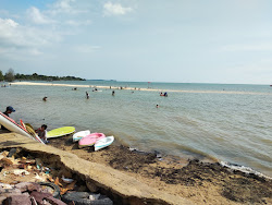 Setokok Beach'in fotoğrafı geniş bir kıyı şeridi ile birlikte