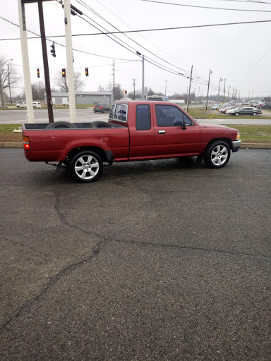 Auto Repair Shop «John Ray & Sons Automotive», reviews and photos, 110 Catalog Dr, Elizabethtown, KY 42701, USA