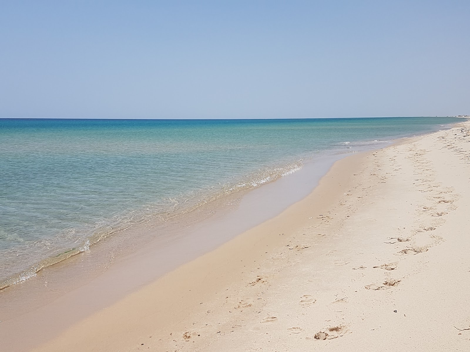 Foto av Plage Bouficha med lång rak strand
