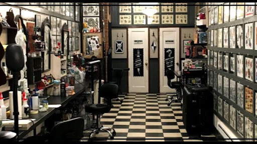 Black Square Tattoo, 552 Grand St, Brooklyn, NY 11211, USA, 