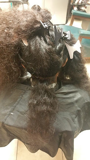 Beauty Salon «Dominican Blowouts Beauty Salon», reviews and photos, 3909 W Airport Fwy #29, Irving, TX 75062, USA