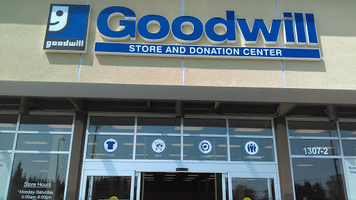 Thrift Store «Goodwill Store & Donation Center», reviews and photos