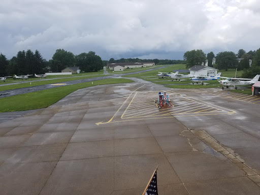 Roofing Contractor «Royalty Roofing», reviews and photos, 3580 S Arlington Rd, Akron, OH 44312, USA