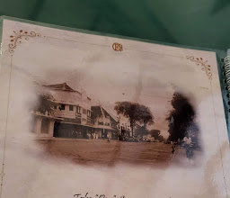 Toko Oen photo