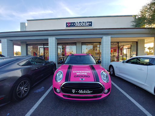Cell Phone Store «T-Mobile», reviews and photos, 1555 N Dysart Rd, Avondale, AZ 85323, USA