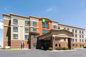 Holiday Inn Express & Suites Cheyenne, an IHG Hotel image