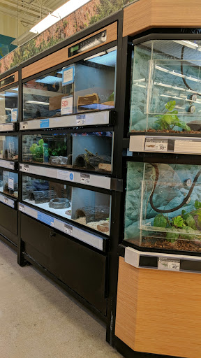 Pet Supply Store «Petco Animal Supplies», reviews and photos, 5601 Brodie Ln, Sunset Valley, TX 78745, USA