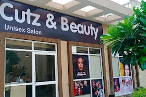 Cutz & Beauty image