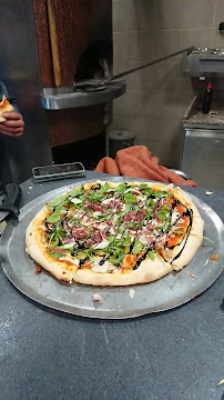 Plats et boissons du Pizzeria Pizza des trois quartiers à Toulon - n°7