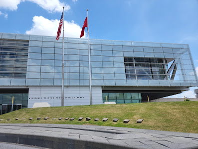 Biblioteca y Museo Presidencial de William J. Clinton 1200 President Clinton Ave, Little Rock, AR 72201, Estados Unidos