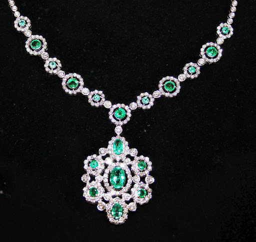 Diamond Dealer «Diamond and Jewelry Gallery Studio City», reviews and photos, 12456 Ventura Blvd, Studio City, CA 91604, USA