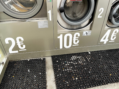 Laverie Revolution laundry à Bourg-en-Bresse