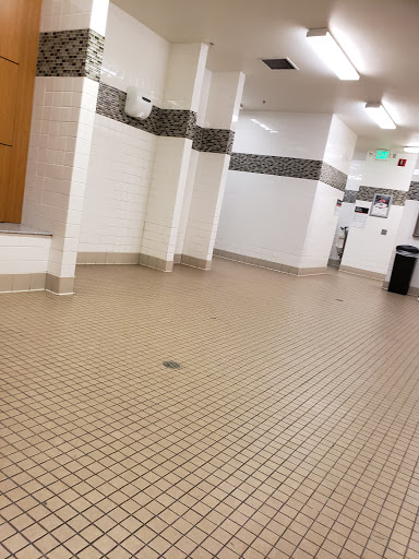 Health Club «24 Hour Fitness», reviews and photos, 5858 Warner Ave, Huntington Beach, CA 92649, USA