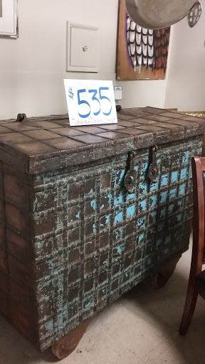 Furniture Store «Furniture Dudes», reviews and photos, 1134 Lexington Rd, Louisville, KY 40204, USA