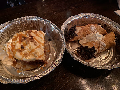 American Restaurant «The Waters Edge Lighthouse», reviews and photos, 2 Freemans Bridge Rd, Glenville, NY 12302, USA