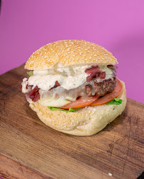 Hamburger du Restaurant CANTINE & GAMELLE | Burger, Sandwich, Salade, Bol Et Plat à Emporter - BASSO CAMBO à Toulouse - n°6