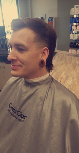 Hair Salon «Great Clips», reviews and photos, 1422 Sparta Center Dr, Sparta, IL 62286, USA