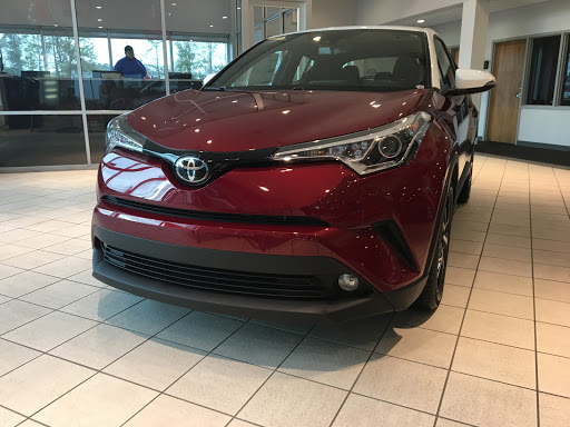 Toyota Dealer «Springhill Toyota», reviews and photos, 3062 Government Blvd, Mobile, AL 36606, USA