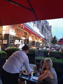 Atmosphère du Restaurant français Brasserie Le Gaulois à Reims - n°3