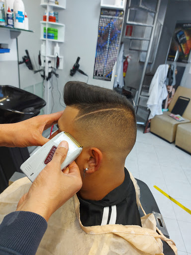 Peluquería y Barbería Mohamed en Monzón, Huesca