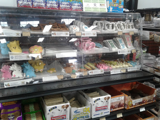 Pet Supply Store «Pet Valu», reviews and photos, 416 Suncrest Towne Centre Drive, Morgantown, WV 26505, USA