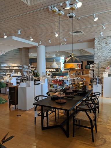 Furniture Store «Crate and Barrel», reviews and photos, 21710 Hawthorne Blvd, Torrance, CA 90503, USA