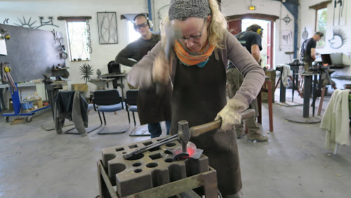 Fer à Modeler, Centre de formation, Atelier de création à Méjannes-le-Clap