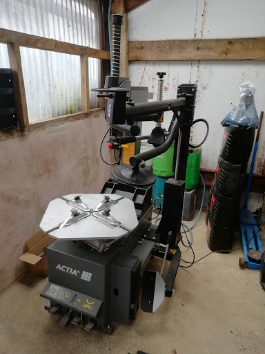 Photo 3 - TOP GARAGE - GARAGE PEINTUREAU