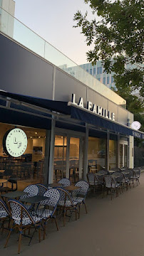 Photos du propriétaire du Restaurant LA FAMILLE - Finest Lunch - Stade de France à Saint-Denis - n°2