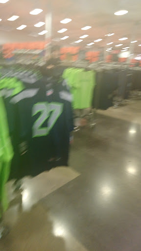 Clothing Store «Nike Factory Store», reviews and photos, 661 S Fork Ave SW Suite H, North Bend, WA 98045, USA