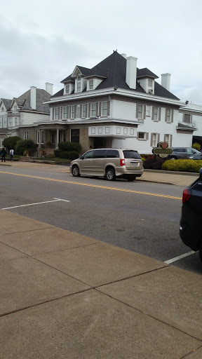 Funeral Home «Dawson Funeral Home Inc», reviews and photos, 215 W 5th St, East Liverpool, OH 43920, USA