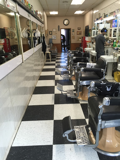Barber Shop «Midway Barbershop», reviews and photos, 213 E Main St, Norman, OK 73069, USA