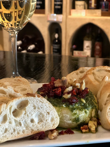 Wine Bar «WineStyles of Cedar Rapids», reviews and photos, 4201 42nd St NE #170, Cedar Rapids, IA 52402, USA