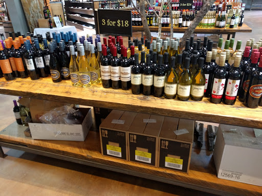 Wine Store «Max Wine & Spirits», reviews and photos, 40 Mill Plain Rd, Danbury, CT 06811, USA