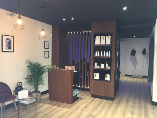 Información y opiniones sobre Mariova Salón de Belleza de Cádiz