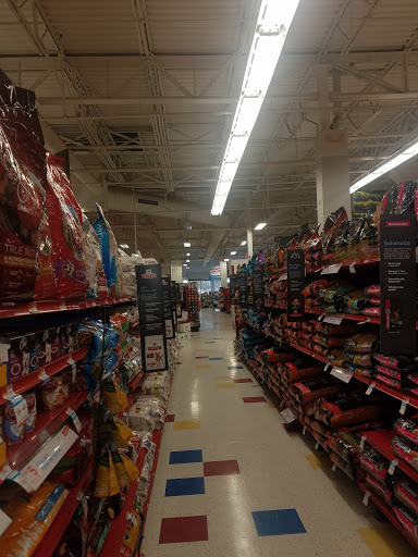 Pet Supply Store «Petco Animal Supplies», reviews and photos, 48 Watertower Plaza, Leominster, MA 01453, USA