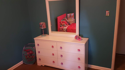 Furniture Store «Urban Furniture Outlet», reviews and photos, 257 N Dupont Hwy, Dover, DE 19901, USA