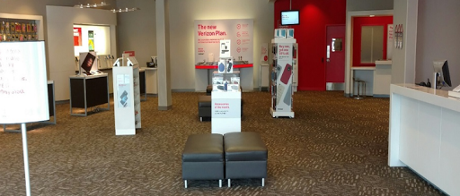 Cell Phone Store «Verizon», reviews and photos, 21841 Hawthorne Blvd, Torrance, CA 90503, USA