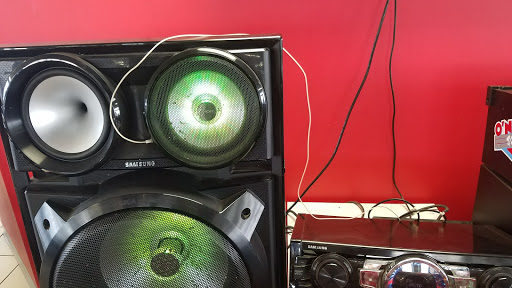 Motorcycle Dealer «Edwards Motorsports and RVs (Full Throttle Motorsports)», reviews and photos, 1010 34th Ave, Council Bluffs, IA 51501, USA