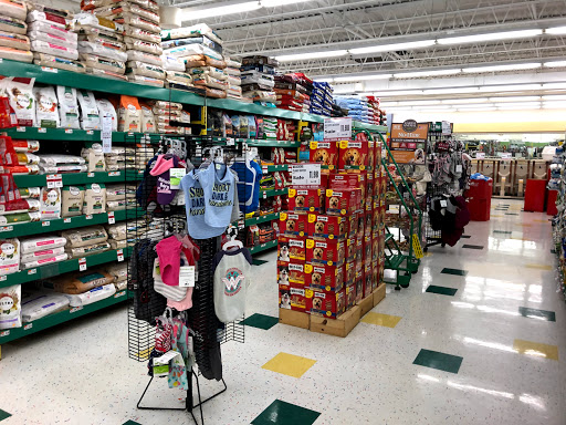 Pet Supply Store «Pet Supplies Plus», reviews and photos, 5092 Mayfield Rd, Lyndhurst, OH 44124, USA
